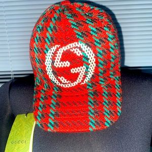 Gucci houndstooth hat, small, brand new, dust bag included